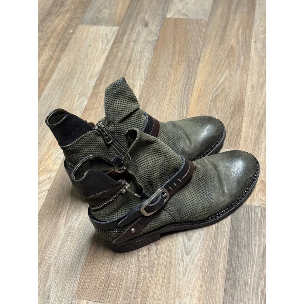 A.S.98 Airstep leather biker ankle boots Green Perforated Buckle Strap Womens